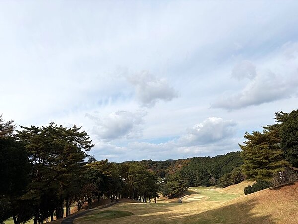 寒風の中でワイワイコンペ⛳の画像